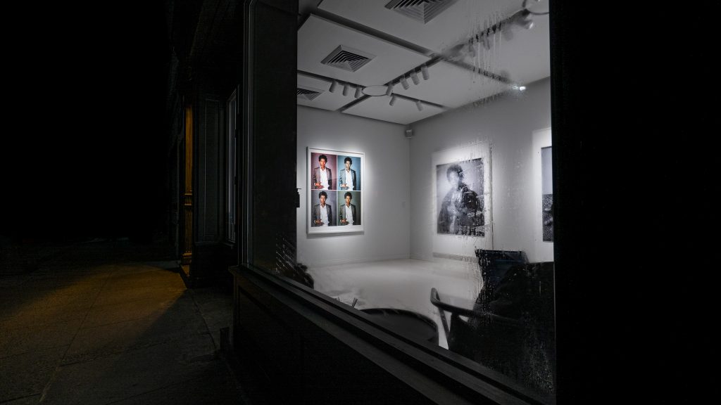 Integrated art gallery lighting components showing track and fixtures in California